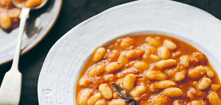 April 2016 - Cookery - Issue 250 - Fagioli all ’Uccelleto - Beans in Tomato Sauce
