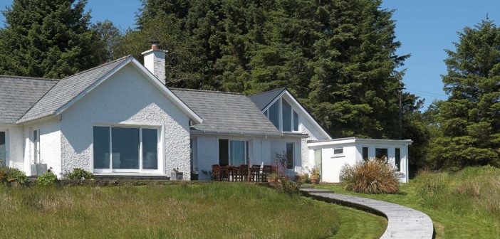 Ireland's Homes - Connemara - August 2016 - Issue 254