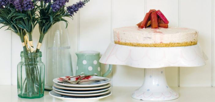 September 2016 - Cookery - Rhubarb & Custard Cheesecake - Issue 255
