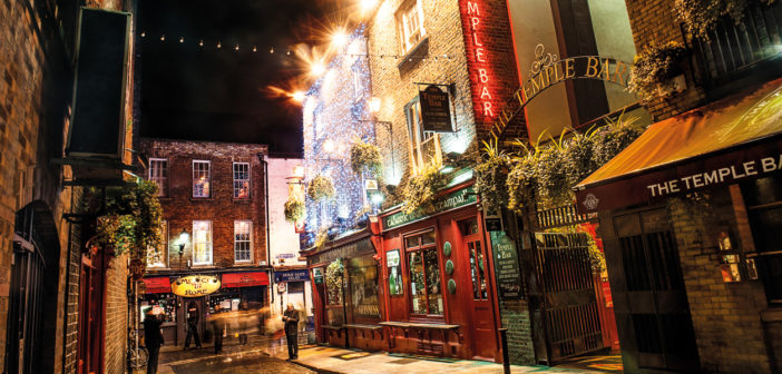 Destination Ireland: Christmas Escapes - December 2017 - Issue 270