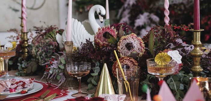 Tablescapes - December 2022 - Issue 328