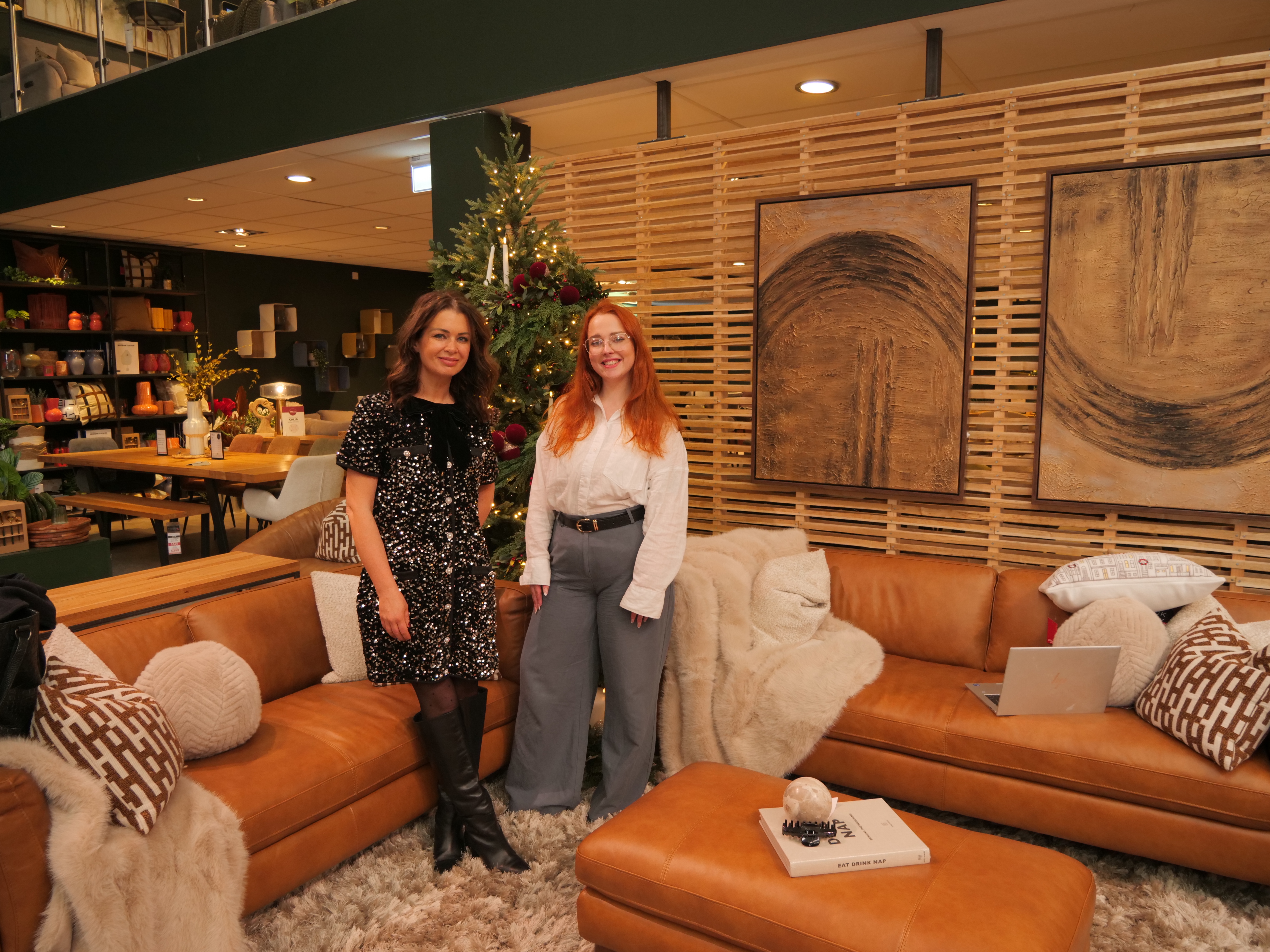 n this week’s episode, our interior stylist Sara Austin interviews Laura OKeefe from EZ Living Interiors, as they discuss all things festive decor, sustainable hacks, and tips on how you can furnish your home this winter season.